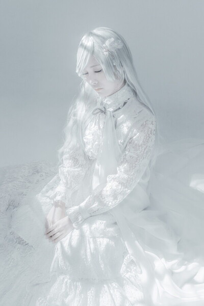 Photograph Daiki Fujiwara White Doll on One Eyeland